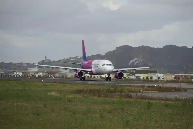 Ryanair & Wizz Air Soar in Italy After Alitalia’s Exit